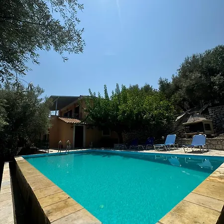 וילה Melikokia *