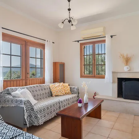 וילה Melikokia *